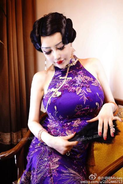 胸胸里都是智慧 J罩杯能天然长成吗